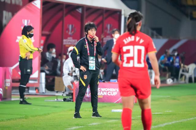 射手王打后卫？水庆霞妙招频出！她是抗日最大功臣