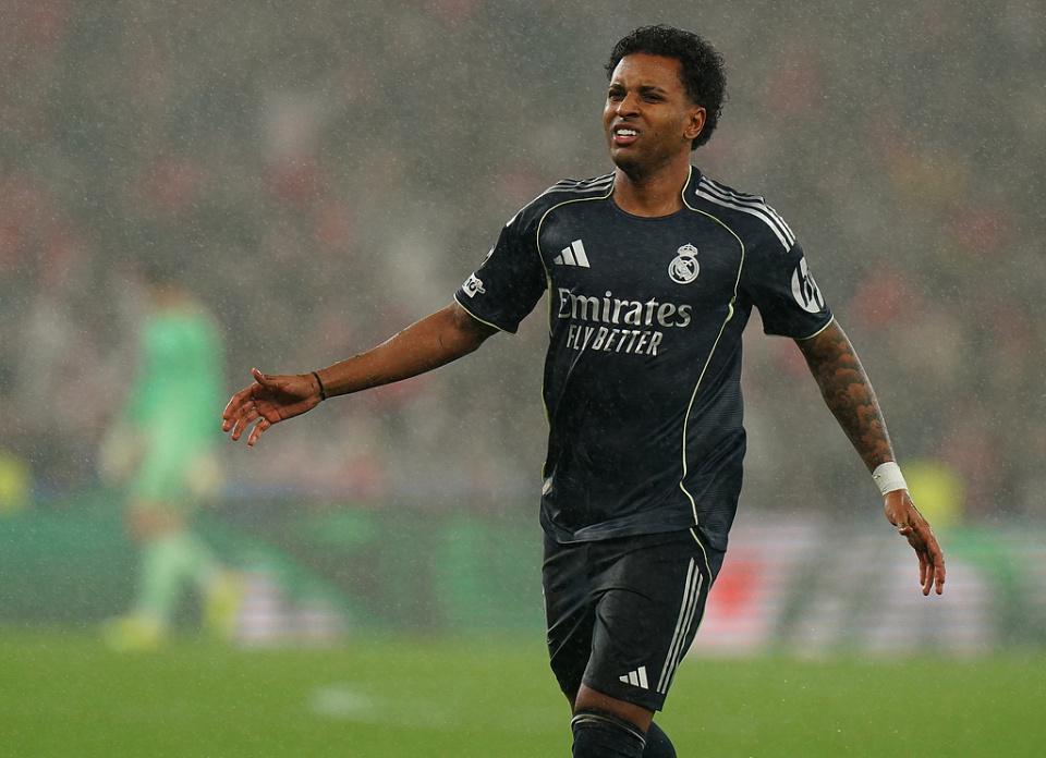 皇马再遭暴击!6000万红星辱骂主裁被官宣禁赛2场 无缘欧冠附加赛